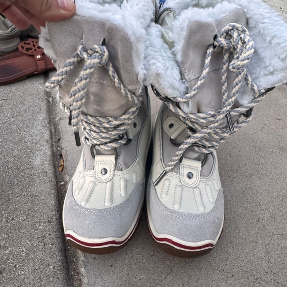 Pajar Women's Winter Boots - White and Gray - Picture 2 of 4